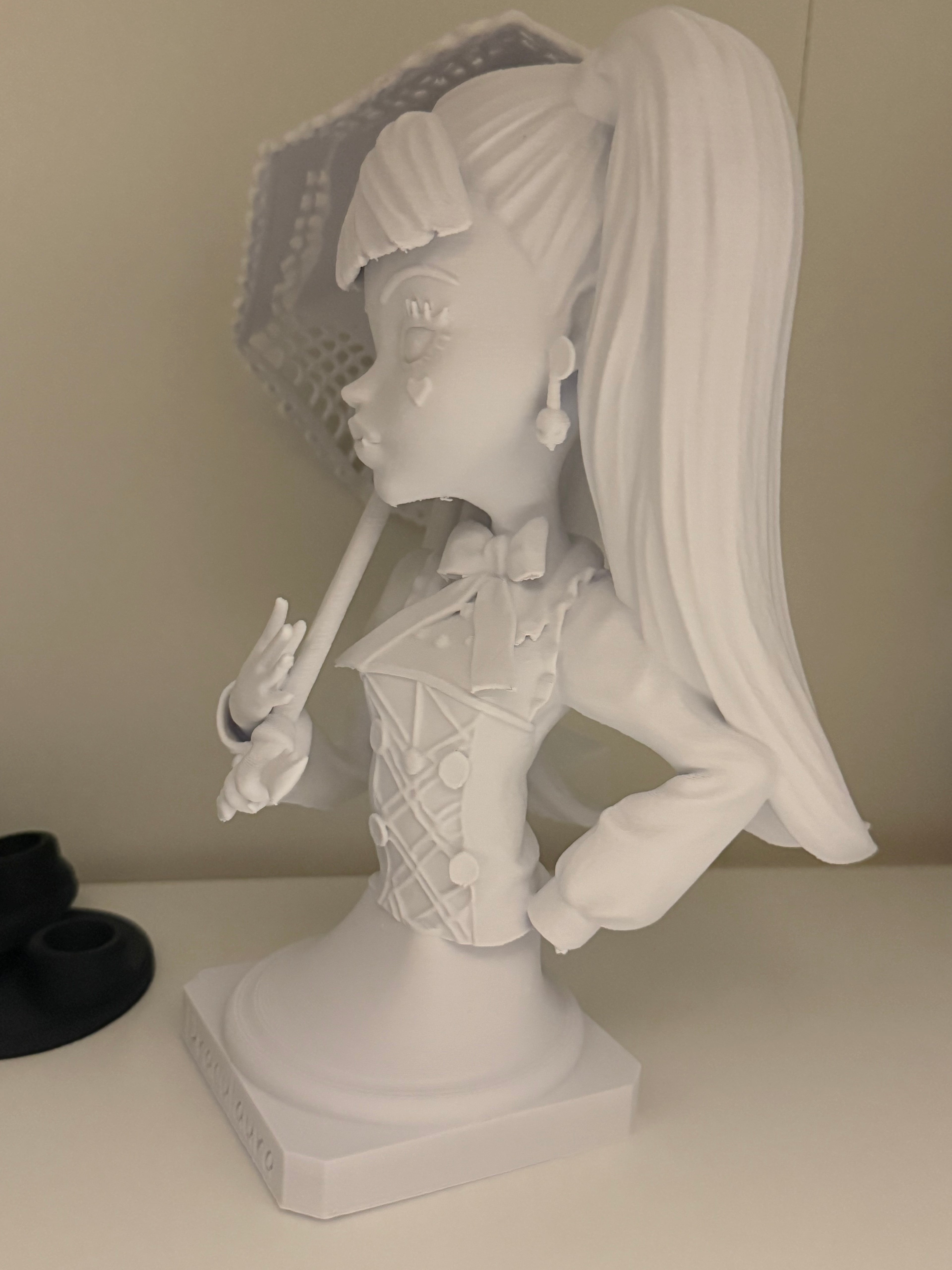 Draculaura 3D Printed Statue